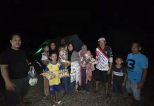 Warga Pesisir Mbay Masih Bertahan di Pengungsian