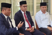 Bupati Paulus Henuk Lantik Daniel Nalle sebagai Penjabat Sekda Rote Ndao