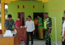 Babinsa Loli Dampingi Posyandu Jaga Kesehatan Warga Desa