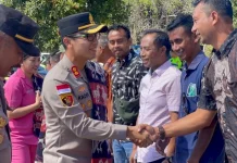 Kapolres Sumba Timur Kunjungi Tiga Polsek Perkuat Sinergitas Kamtibmas