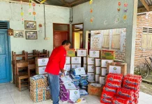 Tanggap Bencana, Serikat Pekerja PLN Jangkau 338 Jiwa Pengungsi di Sikka