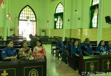 Partai Demokrat Bantu 108 buah Bangku untuk Jemaat GMIT Kota Kupang