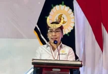 Bupati SBD Buka Fashion Show Wastra Nusantara