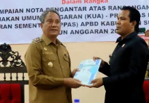 Wakil Bupati Sumba Tengah Sampaikan KUA-PPAS Perubahan APBD