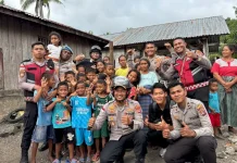 Kapolres Manggarai Timur Jangkau 156 Warga di Kampung Podol