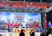 Pelajar Rote Ndao Unjuk Kemampuan di Festival Tunas Bahasa Ibu