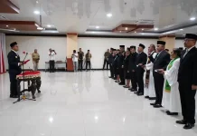 Jabatan itu Amanah: Gubernur NTT Lantik Lima Pejabat Pimpinan Tinggi Pratama