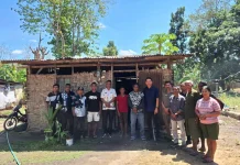 Wabup Sumba Timur Survei Rumah Tidak Layak Huni di Maulumbi