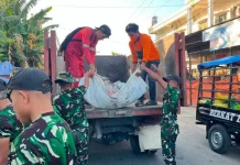 Kodim 1601/Sumba Timur Gelar Gerakan TNI Peduli Sampah
