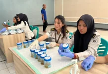 Lapas Kupang Gandeng BNN Kota Kupang Tes Urine Petugas dan Warga Binaan