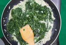Resep Bayam Tumis Santan yang Gurih dan Sederhana