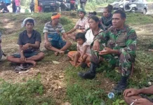 Babinsa Laratama Tingkakan Kamtibmas Masyarakat Wewewa Tengah