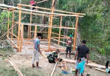 Babinsa Loli Ajak Warga Solid dan Bergotong Royong