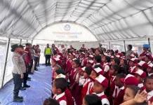 Polda NTT Gelar Aksi Kemanusiaan Trauma Healing di SDK Gapong Manggarai