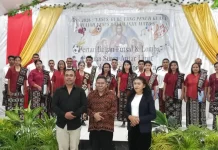 Lomba Paduan Suara Paroki St Kristoforus Baa , Perkuat Iman dan Persaudaraan Umat