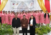 KUB Keluarga Kudus Nazaret Pertahankan Juara Lomba Paduan Suara