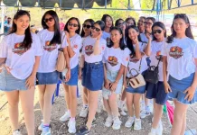 Tujuh Belas Pelajar SMA Negeri 1 Lobalain Jadi Gadis Payung Grasstrack