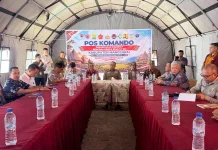 Siswa Korban Gempa Flores Belajar di Bawah Terpal, Ombudsman Minta Tenda Besar