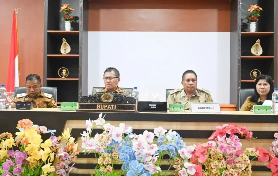 Bupati Kupang Buka Rapat Evaluasi Program Kerja Kecamatan dan Desa