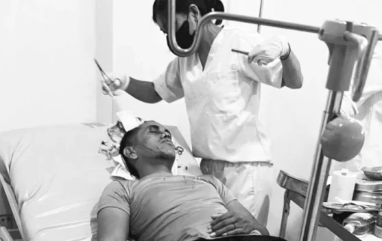 Dua Polisi Terluka, Aksi Lempar Batu Warnai Pengamanan Sidang