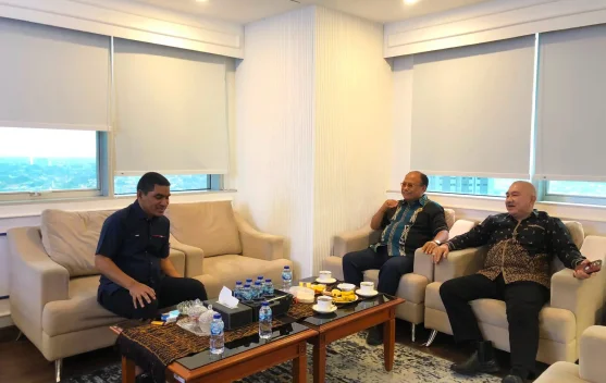 Bupati Sumba Barat Bahas Dukungan Pertanian Bersama Ahmad Yohan
