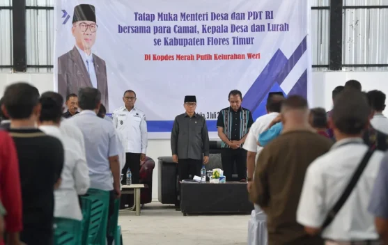 Wagub NTT dan Mendes PDT Yandri Susanto Bersua Para Camat, Desa di Flores Timur