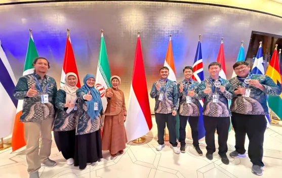 Talenta Muda Indonesia Torehkan Prestasi di IChO 2026 dengan Empat Medali