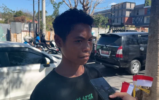 Bendera Kemerdekaan, Harapan Anak untuk Bersekolah
