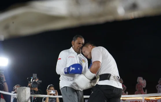 Dari Ring untuk Gempa Flores, Johni Asadoma vs Daud Yordan Galang Solidaritas