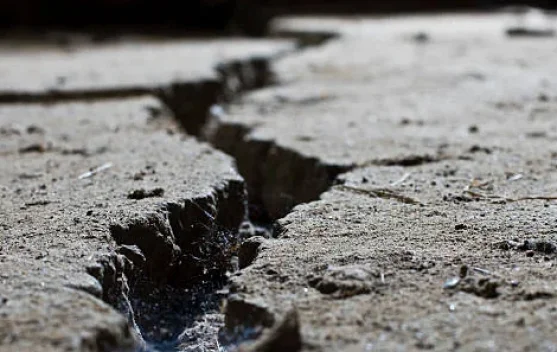 Tips Menghadapi Gempa: Tetap Tenang, Lindungi Diri, dan Siap Menghadapi Situasi Daru