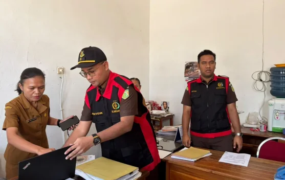 Kejari Belu Geledah Kantor DPRD Kab Belu Terkait Dugaan Korupsi Rp3,7 Miliar