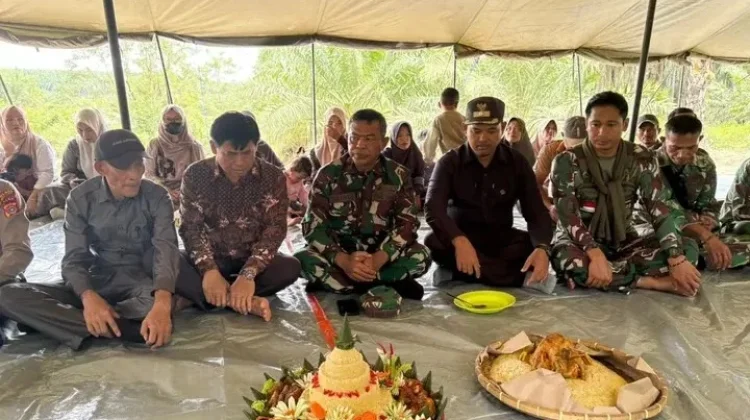 TNI Rampungkan Jembatan Bailey Desa Alue Leuhob