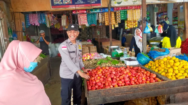 Patroli Pasar, Polisi Perketat Pengawasan Cegah Aksi Kriminalitas
