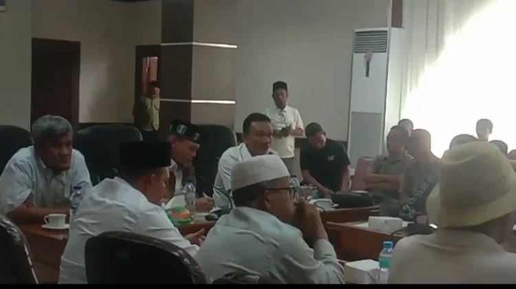 Bupati Pastikan Kayu Pascabanjir untuk Kepentingan Warga