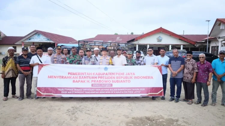 Bupati Pidie Jaya Salurkan 245 Ekor Sapi Bantuan Presiden