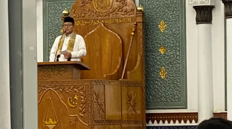 Tarawih di Baiturrahman, Kakanwil Kemenag Aceh Ajak Umat Gapai Tujuan