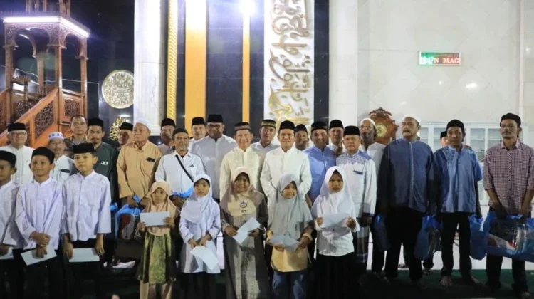 Mendagri Serahkan Bantuan dan Buka Puasa Bersama Anak Yatim di Lhokseumawe