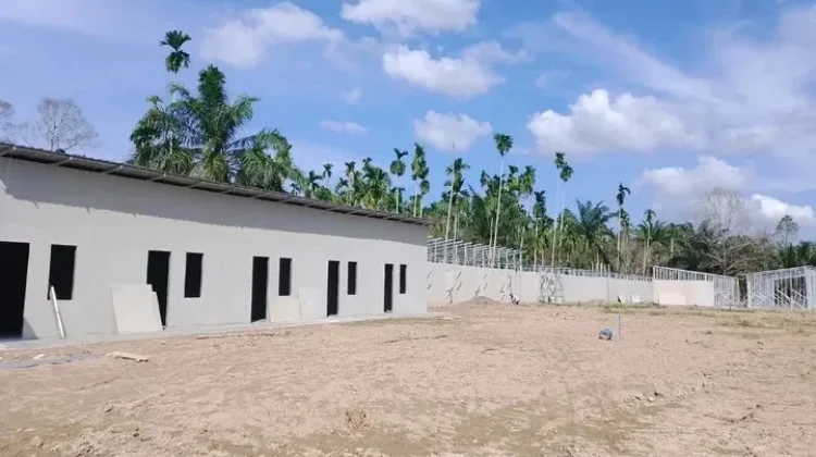 TNI Kawal Ketat Pembangunan Huntara di Rumoh Rayeuk