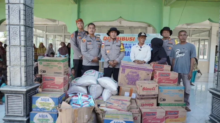Kapolres Lhokseumawe Bersama Mahasiswa STIK-PTIK Salurkan Bantuan Kapolri