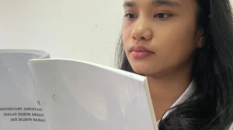 Membaca Buku sebagai Investasi Pengetahuan