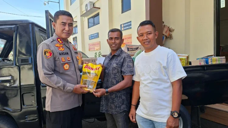 Kapolres Lhokseumawe Salurkan Bantuan Kapolri untuk Warga Keutapang
