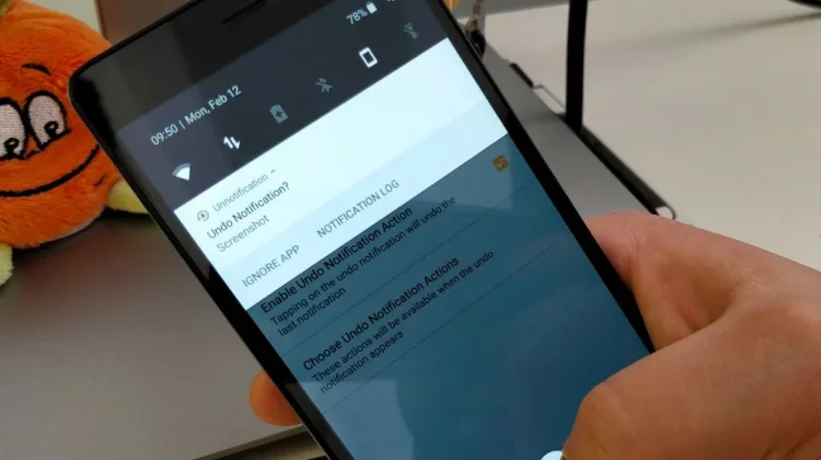 Kenapa Kita Suka Menunda Balas Chat?