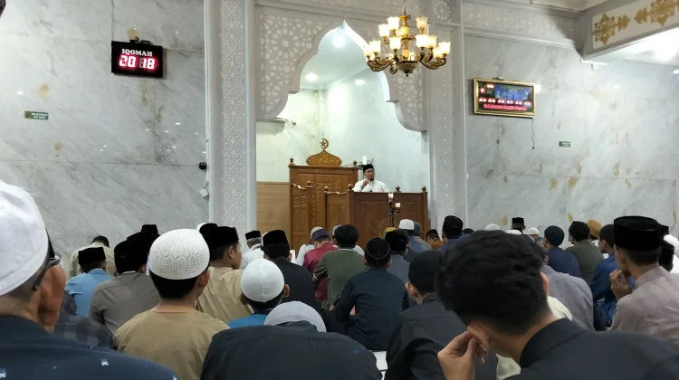 Al-Qur’an Petunjuk Hidup Dunia dan Akhirat