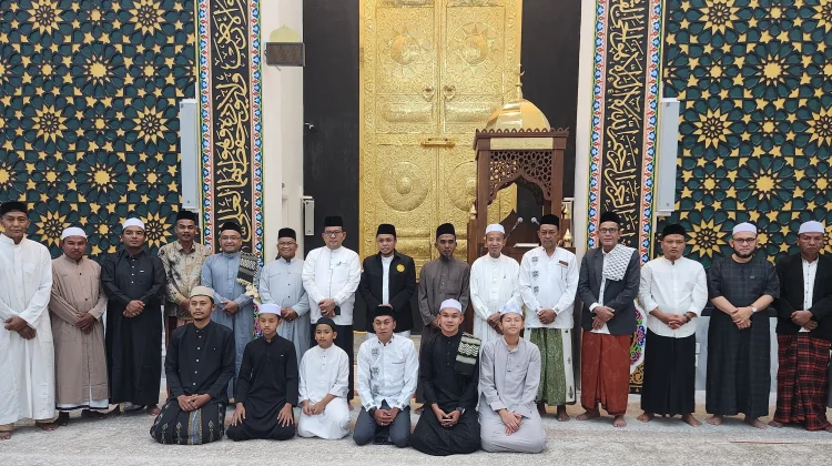 Kakanwil Kemenag Aceh Mengisi Taushiah Subuh di Masjid Haji Hanafiah, Lhoksukon