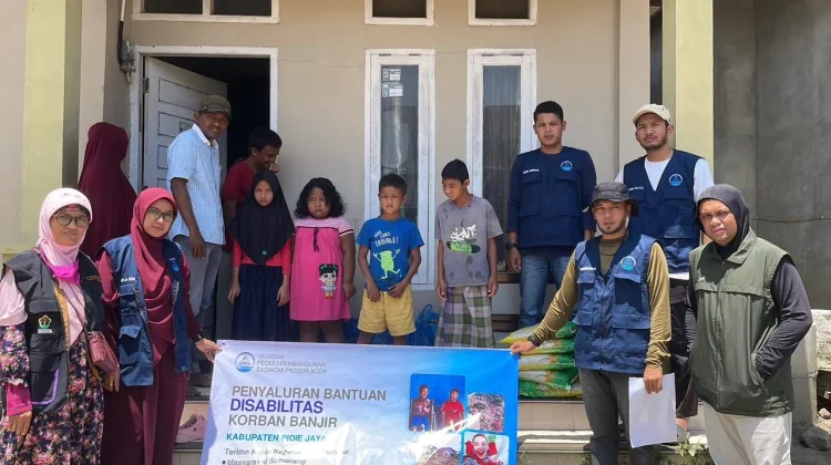 Peduli Penyintas Banjir dan Anak Disabilitas, Yappera Salurkan Bantuan di Pijay