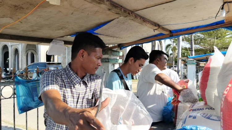 Pedagang Beras Musiman Raup Untung jelang Lebaran