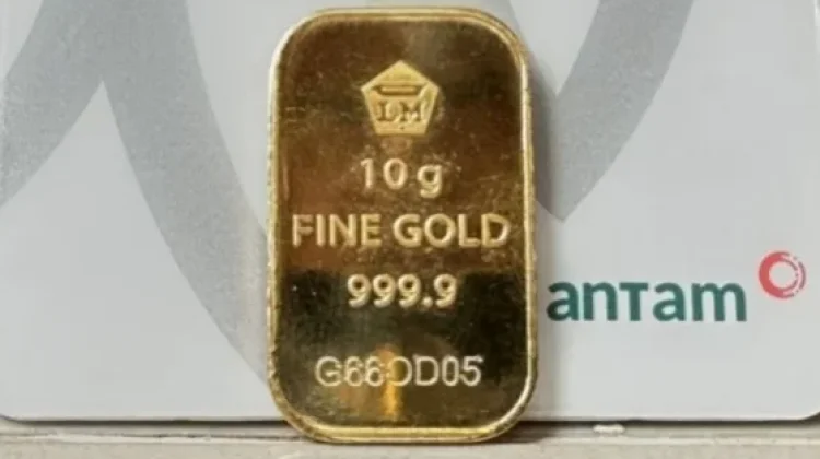 Harga Emas Antam Berbalik Menguat