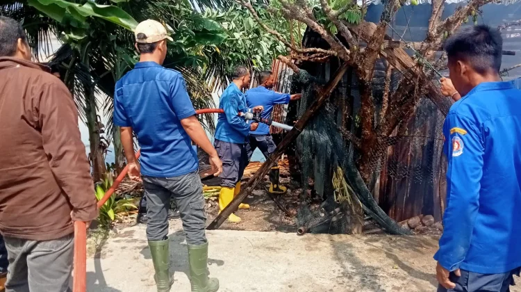 Satu Gudang Milik Warga Muara Dua, Dilahap Sijago Merah