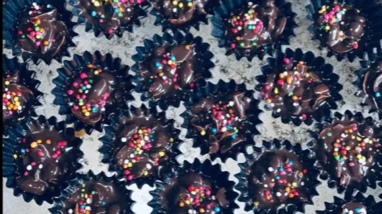 Cuma Dua Bahan, Cornflakes Cokelat Ini Bisa Jadi Isi Toples Lebaran