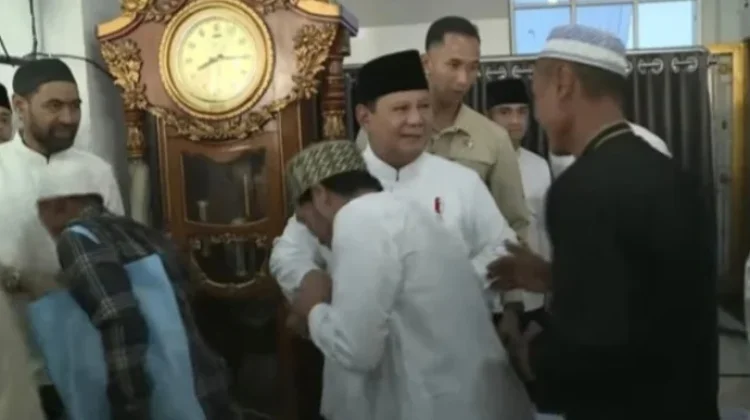 Lebaran di Lokasi Bencana, Prabowo Bersama Warga Aceh Tamiang